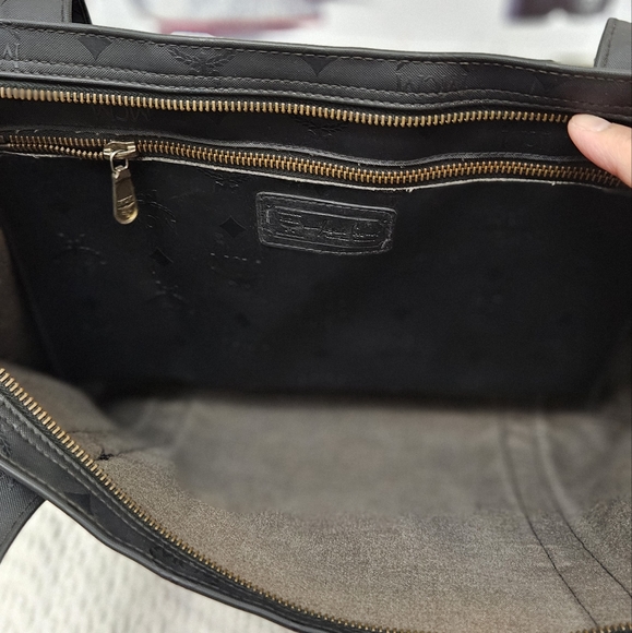 Authentic MCM Vintage Visetos Shoulder/Tote Bag in Black - Picture 15 of 16